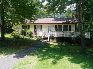 283 Village Rd, Shipman, VA 22971