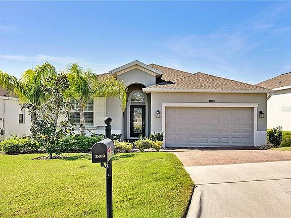 3rd image of 3809 Quaint Ln