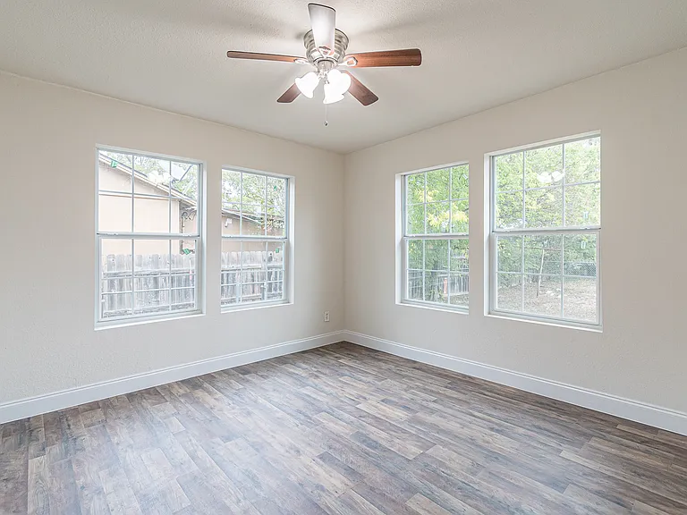 106 Southway Dr #1 — Photo 6
