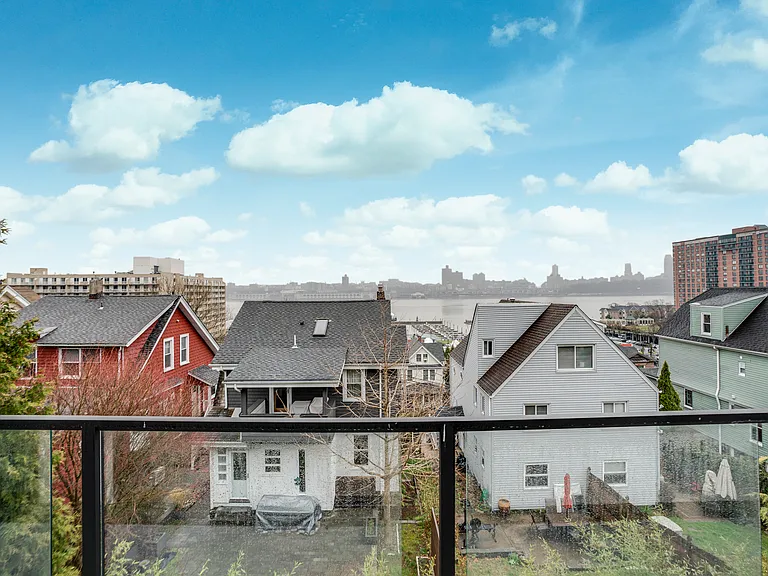 7 Adelaide Pl — Photo 17