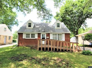 4109 Holly Rd, Lincoln, NE 68502