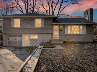 8608 Spring Valley Rd, Raytown, MO 64138