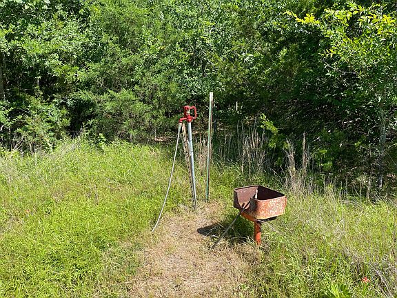 4th image of 796 Blue Branch Rd