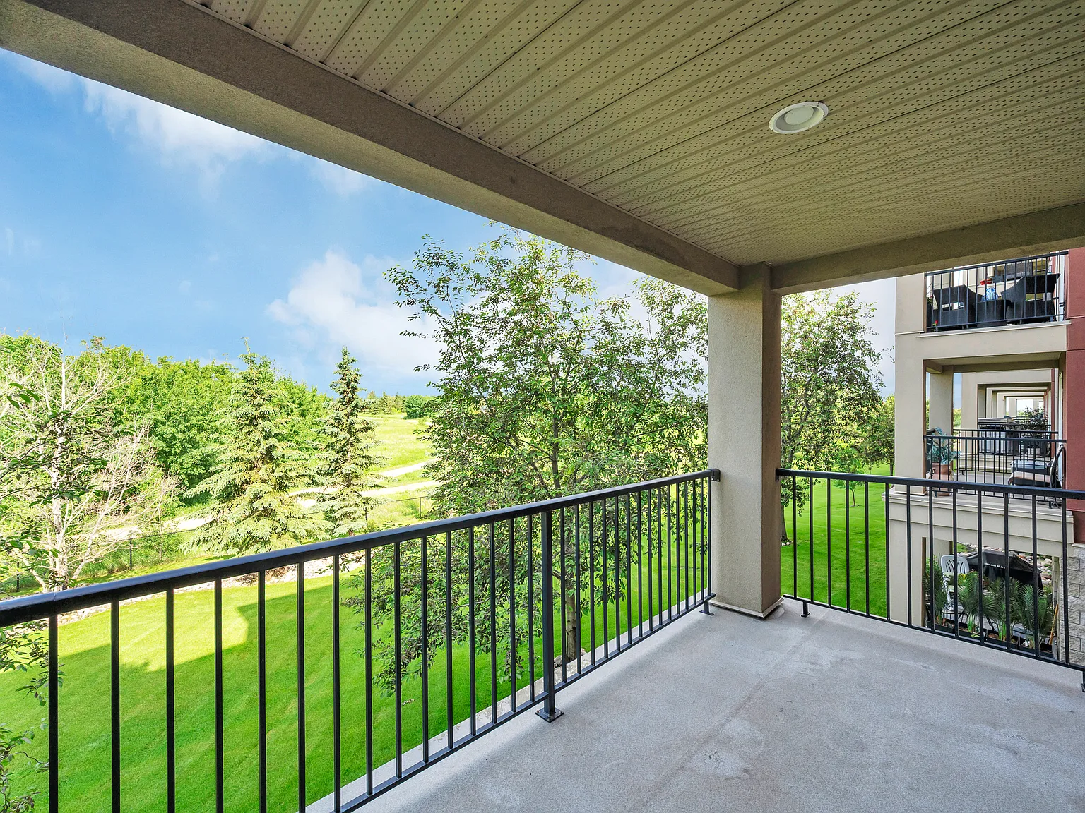 300 Palisades Way, Sherwood Park — Photo 2