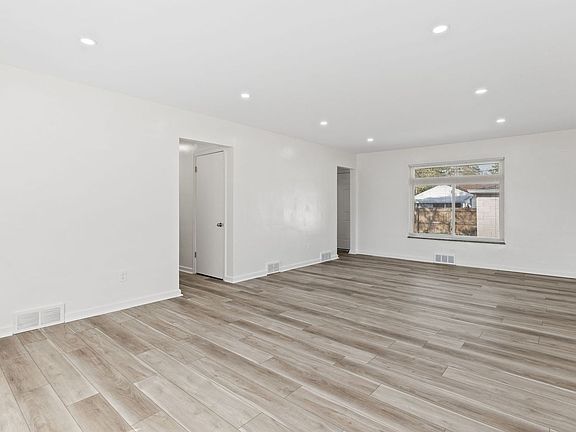 3rd image of 2780 Saint Joseph Ave
