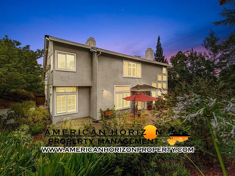 128 Burrill Dr — Photo 32