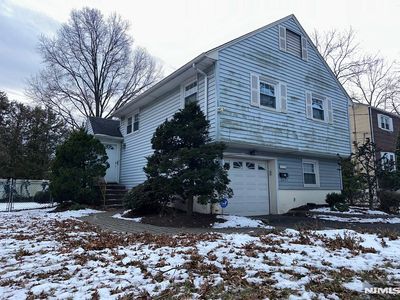 250 Stuyvesant Rd, Teaneck, NJ, 07666