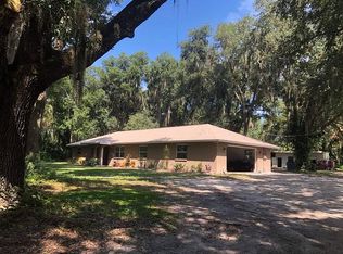 1802 E Trapnell Rd, Plant City, FL 33566