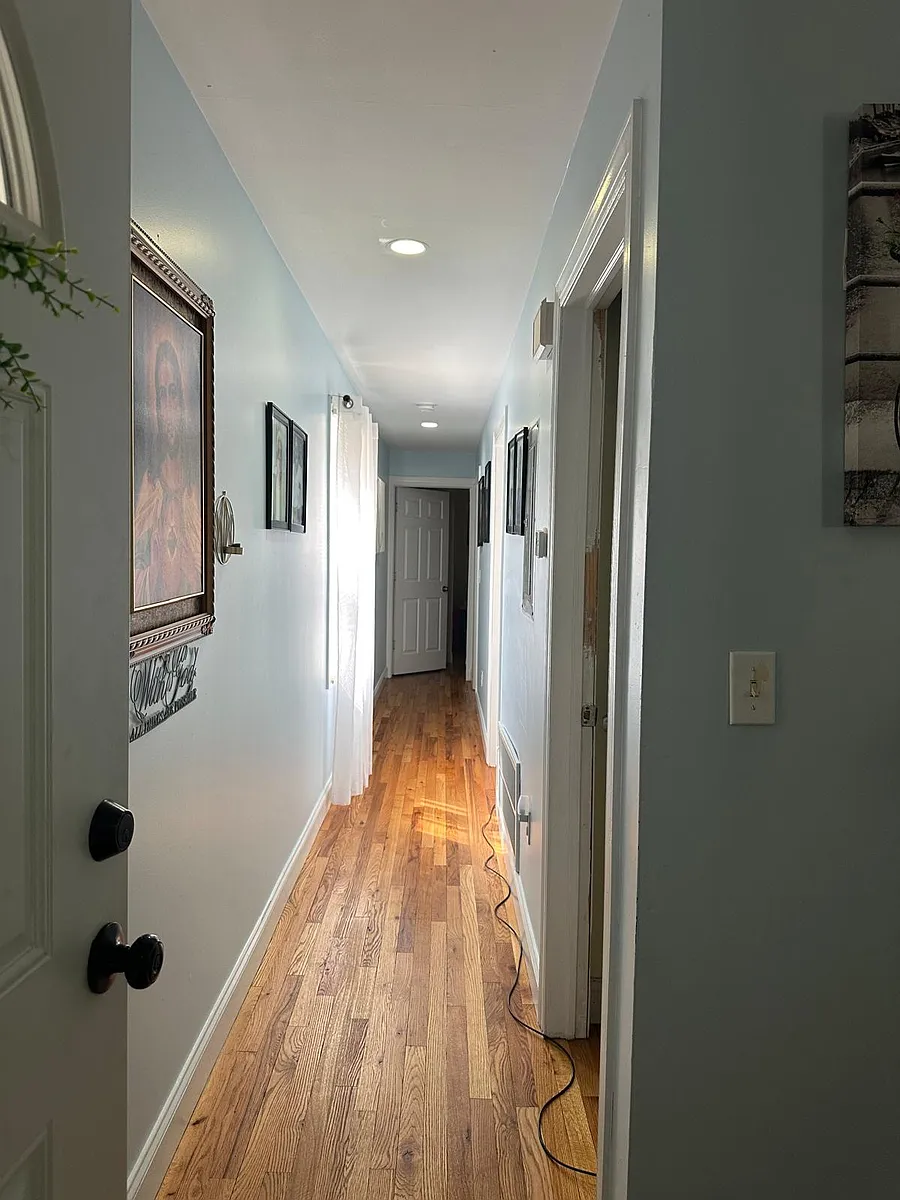 Building Photo - 578 E 23rd St #1
