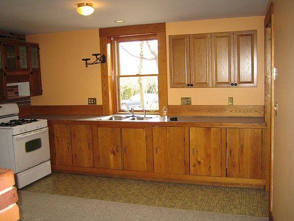 Sunny Kitchen