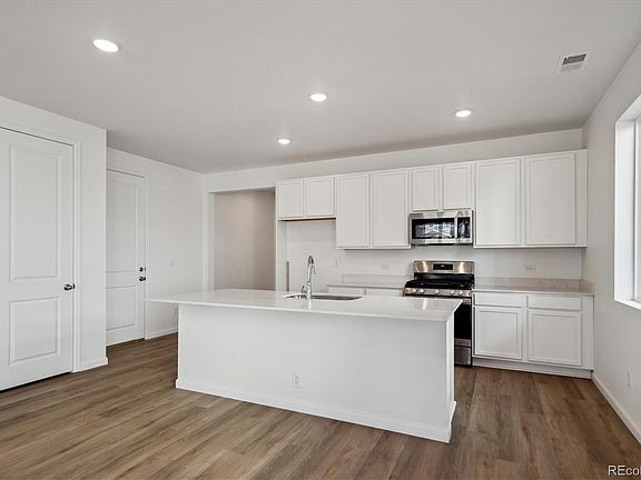 5th image of 961 Sandhills Street