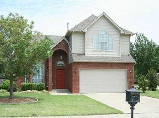 201 N Magnolia Ct, Broken Arrow, OK 74012