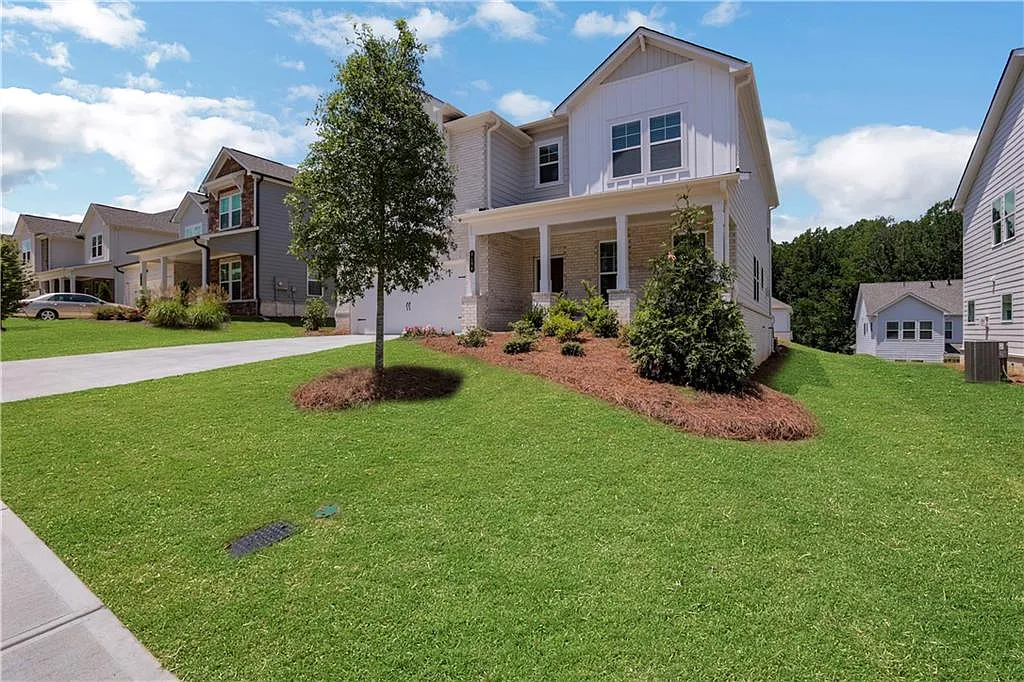 4 bed, 3.5 bath, 3067 sqft, $3,300 — Photo 3