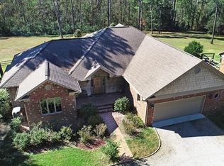 755 Horse Pen Ln, Vass, NC 28394