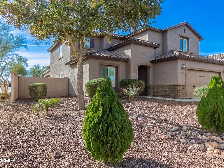 10763 W Cottontail Ln — Photo 3