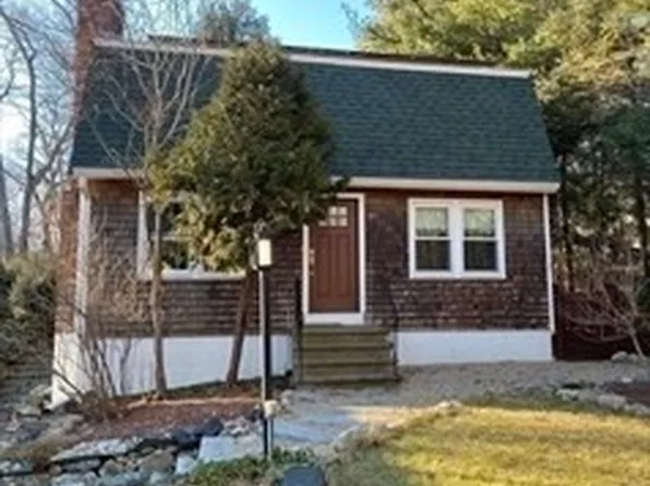 21 Rangeway, Lexington, MA 02420