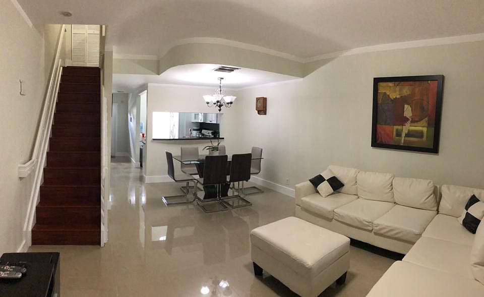 1st image of 16761 Hemingway Dr