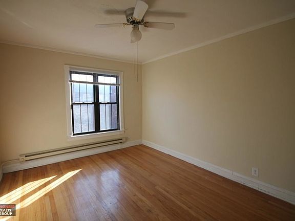 2nd image of 2900 N Mildred Ave #2902D1