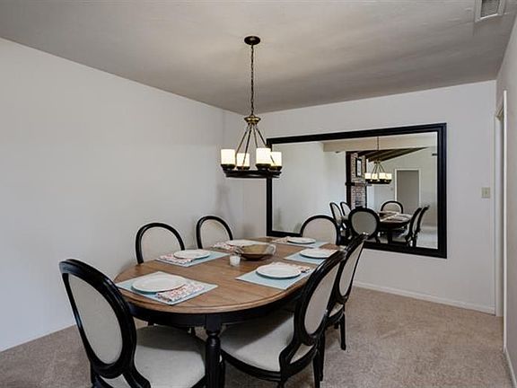 4th image of 317 Verano Dr