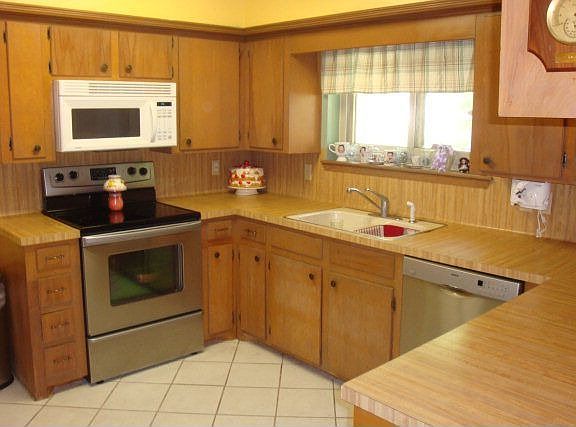 3rd image of 302 Quail Run Dr