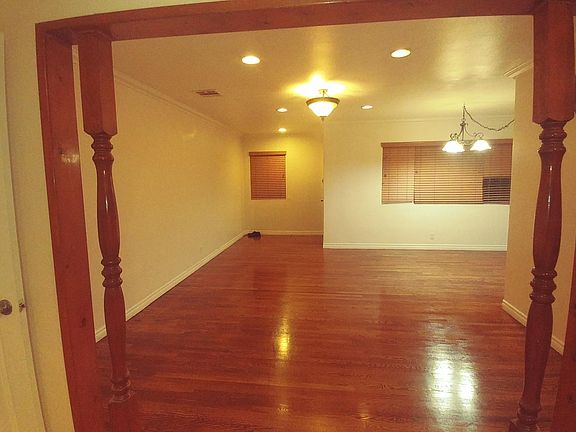 3rd image of 15613 Florwood Ave