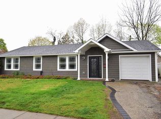 388 Sussex Rd, East Meadow, NY 11554