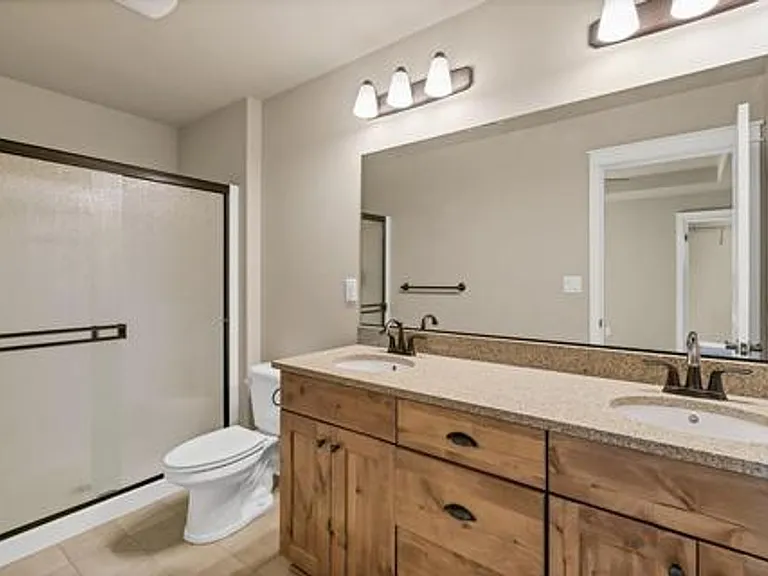 20774 NE Sierra Dr — Photo 12