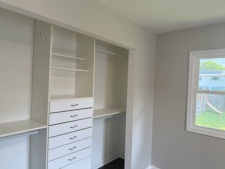 211 E Dresser Rd — Photo 9