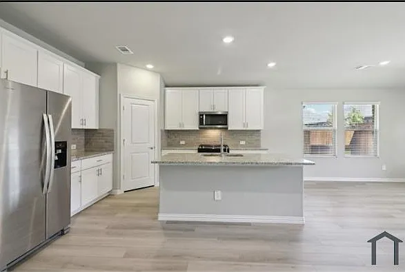 6208 Castamere Dr — Photo 9