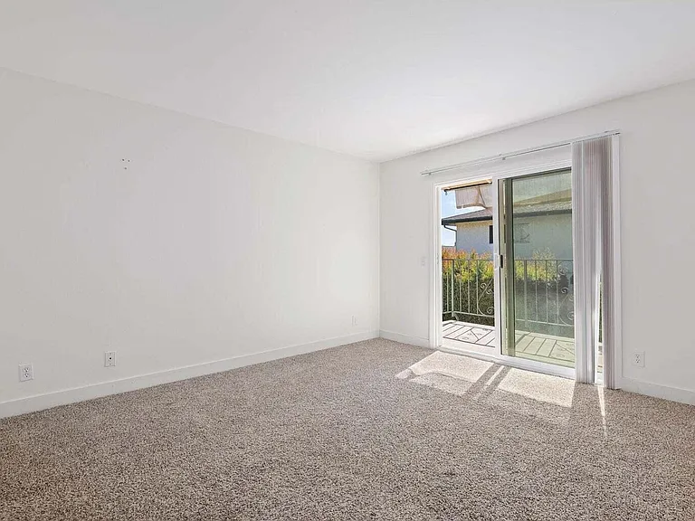 313 Northgate Dr #D — Photo 16