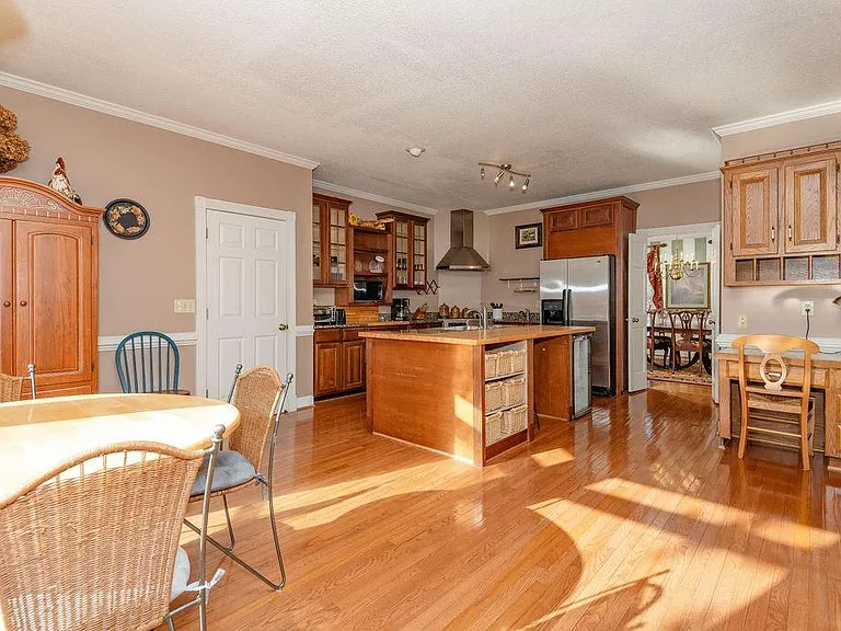 10315 Crescent Ridge Dr — Photo 6