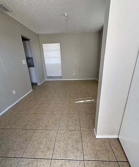 411 Diplomat Pkwy E — Photo 19