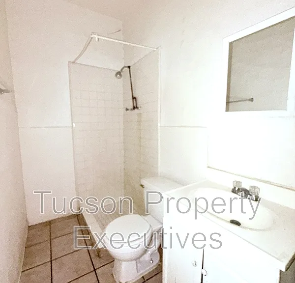 19 W Veterans Blvd #6 — Photo 4