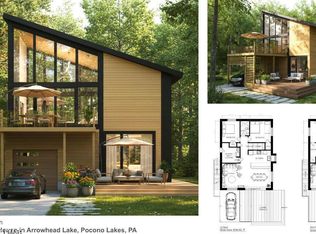 25 N Arrow Dr, Pocono Lake, PA 18347