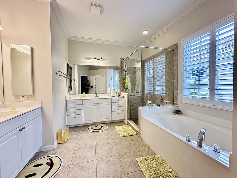15830 Delaplata Ln — Photo 19