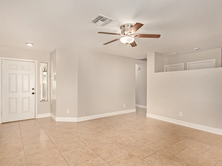 6521 W Pomo St — Photo 9