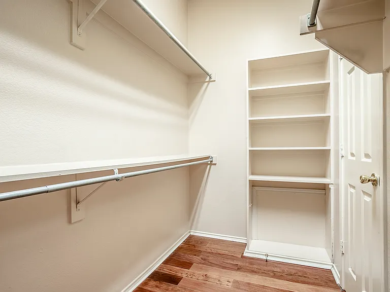 206 Meredith Ct — Photo 23