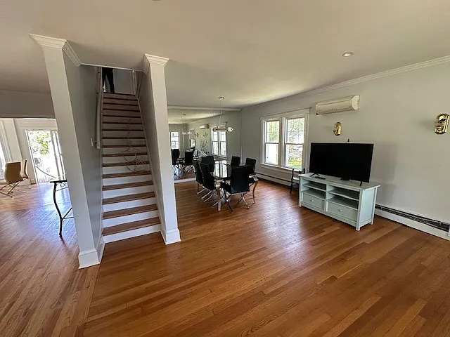 421 W Lincoln Ave — Photo 9