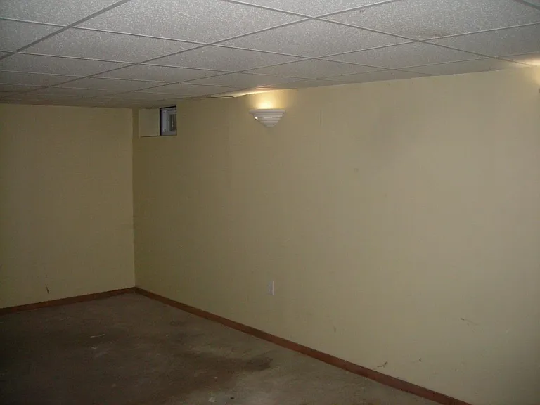 290 Center St #SINGLE FAM — Photo 14