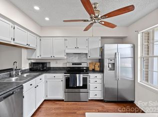 218 Water Oak Dr, Pineville, NC 28134