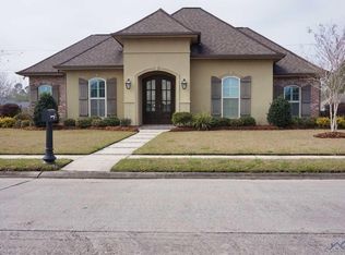 137 Abby Lake Dr, Thibodaux, LA 70301