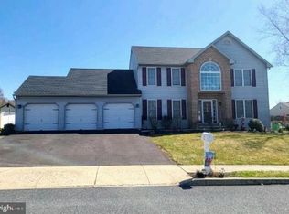 308 W Welsh Dr, Douglassville, PA 19518