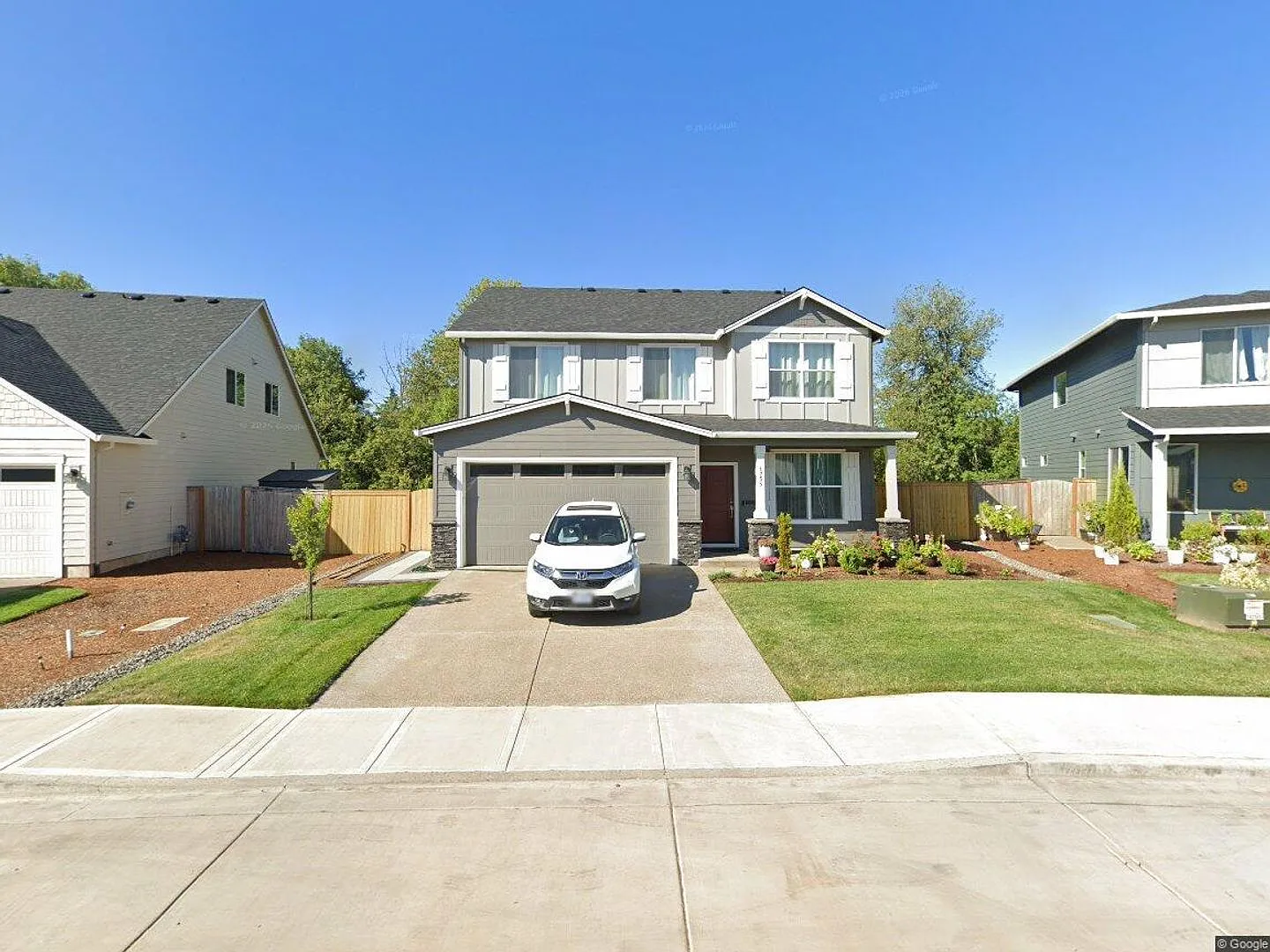 Beautiful 4-Bedroom Cornelius Home with Green-Space Views — Photo 1