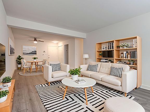 5th image of 705 S Milwaukee Ave #112