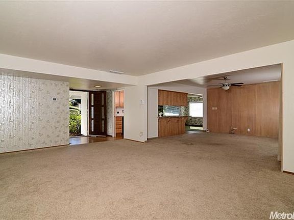 5th image of 7824 Apple Valley Ct