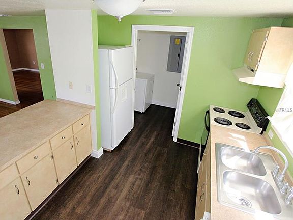 5th image of 210 N Orlando Ave