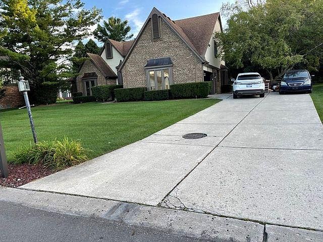 2nd image of 22253 Heatheridge Ln