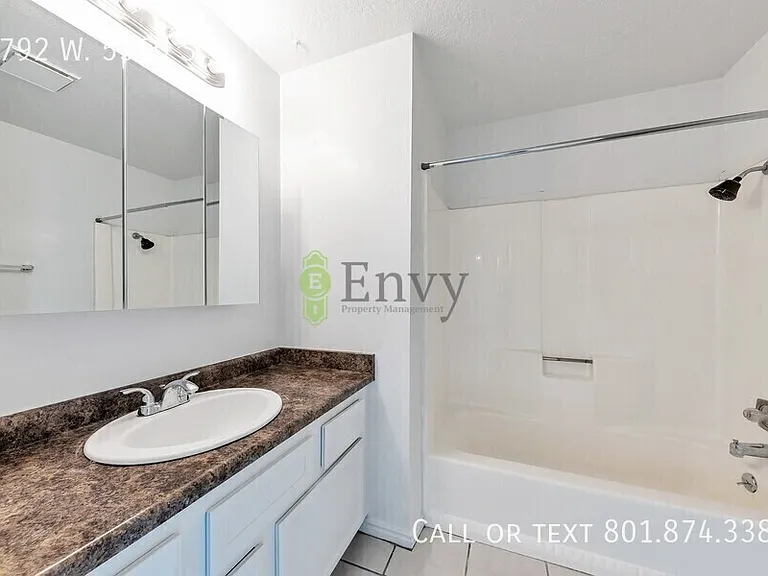 2792 W 5350 S — Photo 8