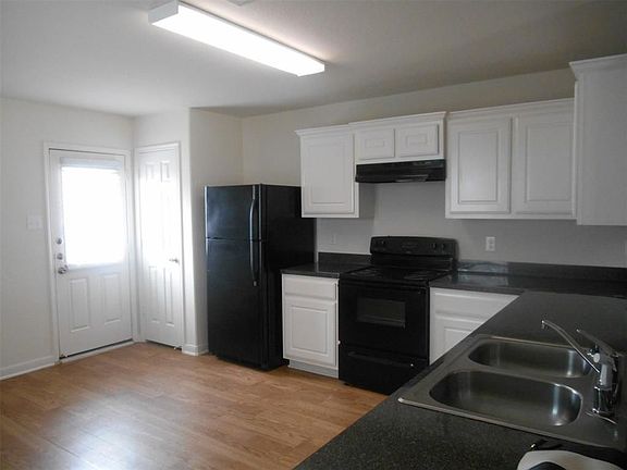 5th image of 4606 Tulip Garden Ct