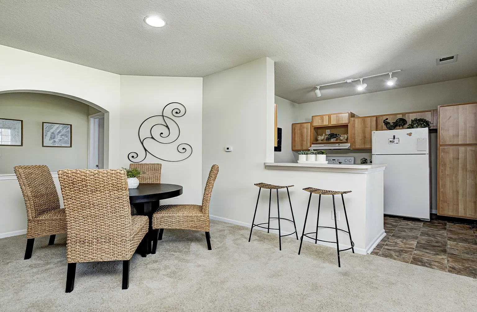 StoneBridge Luxury Apartment Homes — Photo 3